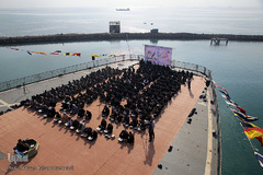 FOTO - Recitazione del Corano a bordo di nave Marina iraniana