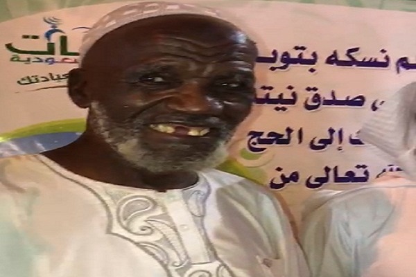 ۸۱ ساله افریقی خطاط اور ستّر قرآن کی کتابت