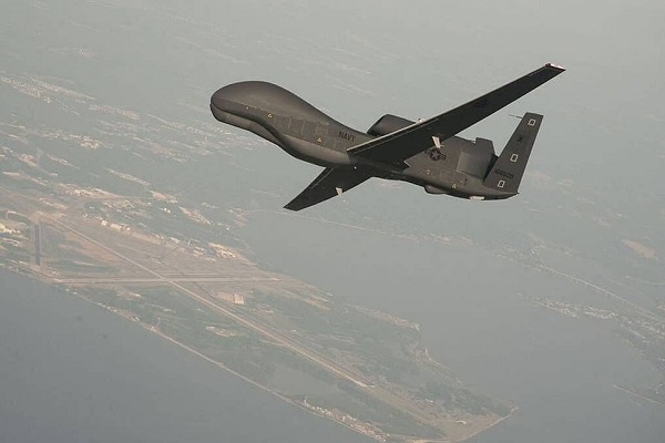 امریکی ڈرون کا فسانہ اور ٹرمپ کی برباد ہوتی آرزوئیں